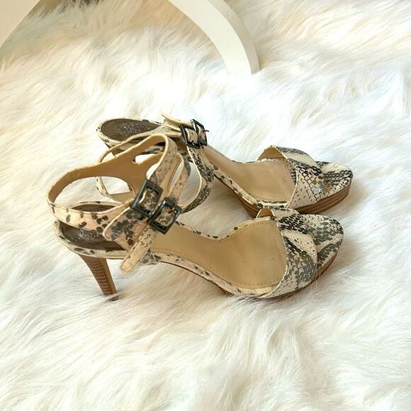 Vince Camuto faux snake skin heels 8.5 - Picture 1 of 5